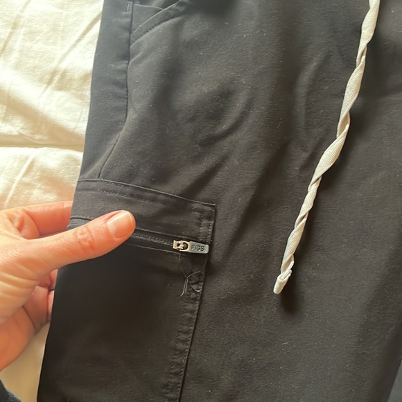FIGS black Zamora jogger - Picture 4 of 5